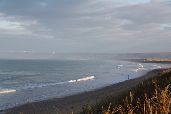 Petites vagues ensoleillées