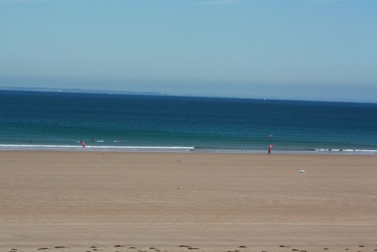 Houle d’Ouest faible et vent de ENE Houle d’Ouest faible et vent de ENE