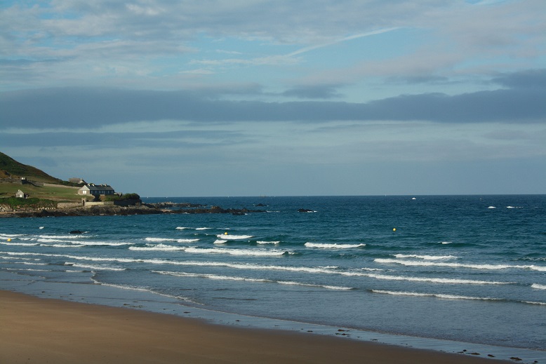 Houle moyenne d’Ouest et vent de ONO