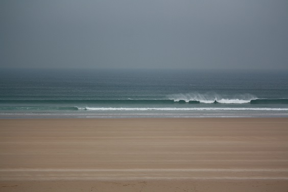 Petites vagues et risque d’orage Petites vagues et risque d’orage