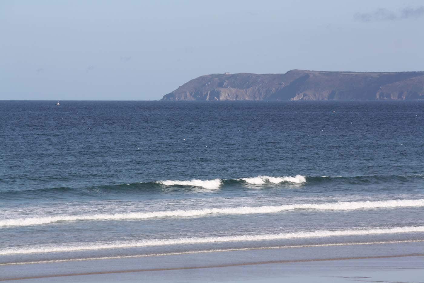 Houle d’ouest en baisse vent OSO modéré, ça surf toujours… Houle d’ouest en baisse vent OSO modéré, ça surf toujours…