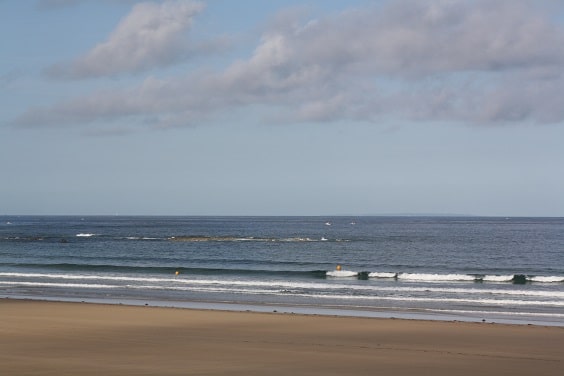 Des vagues et du soleil ! Des vagues et du soleil !