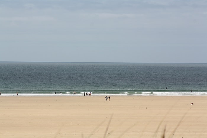 Petites vagues et soleil.