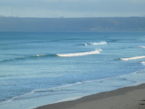 Houle longue d’Ouest et vent d’Est