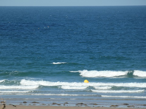 Petites vagues légèrement ridée Petites vagues légèrement ridée