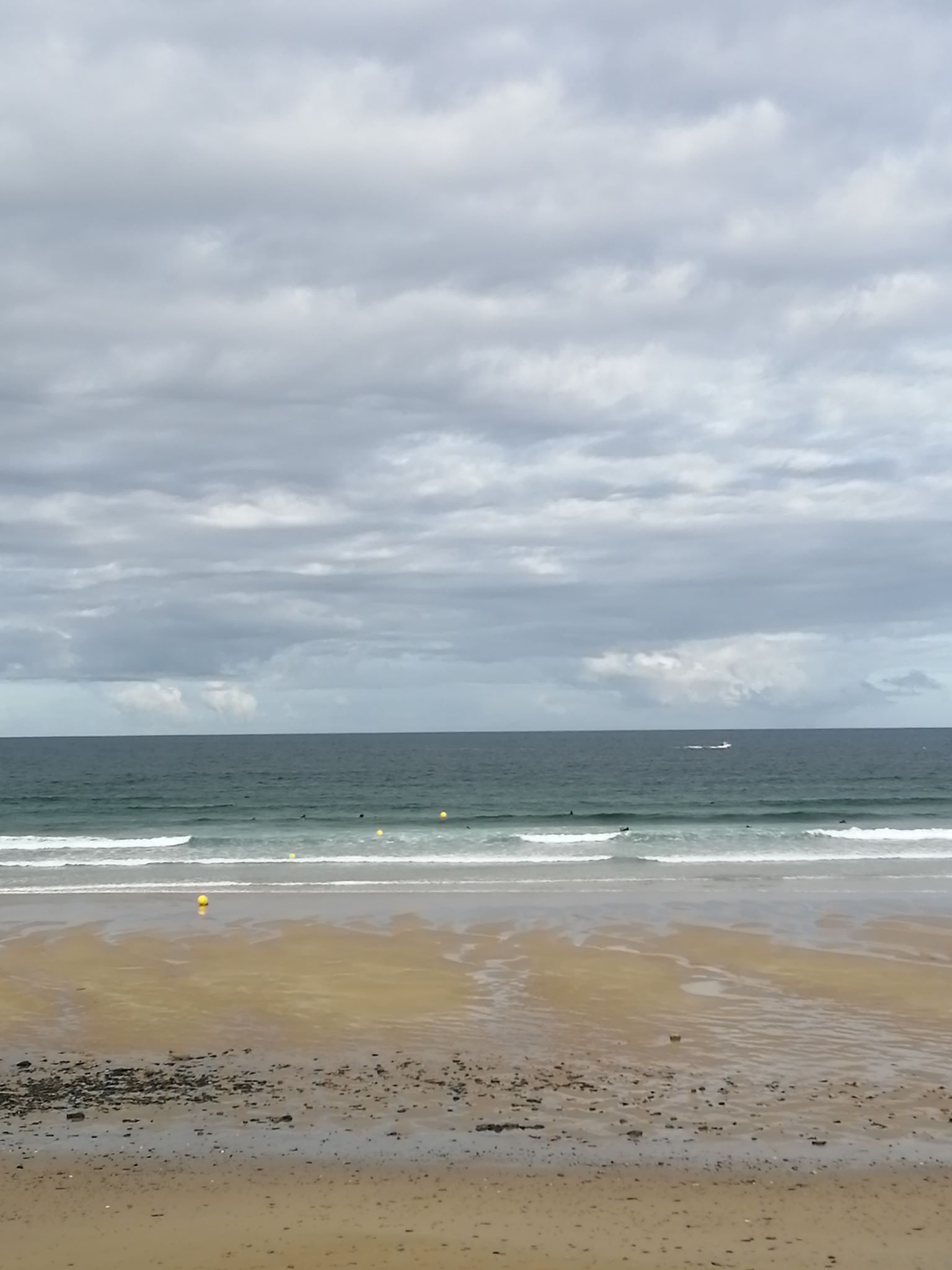 Petites vagues agitées Petites vagues agitées