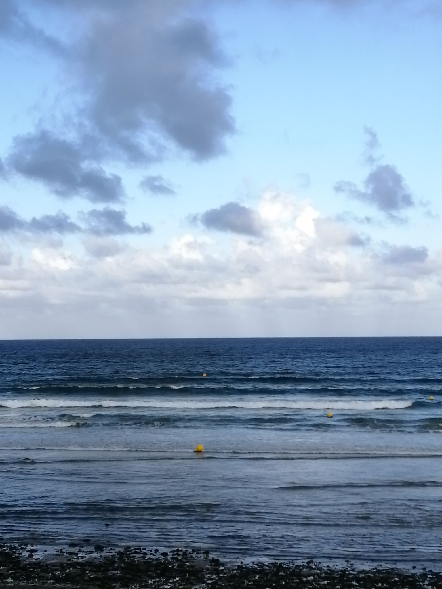 Petites vagues agitées Petites vagues agitées