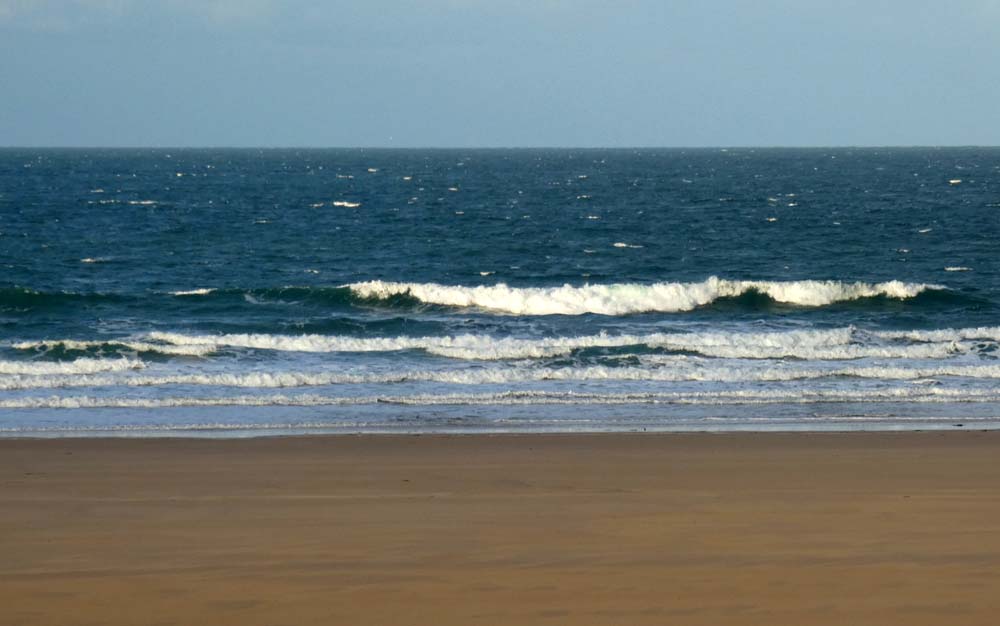 Houle agitée vent NO surf médiocre ! Houle agitée vent NO surf médiocre !