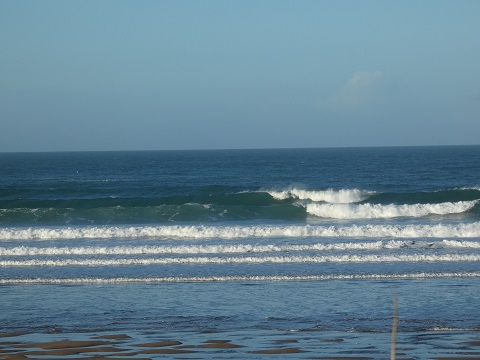Houle longue et vent de sud