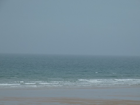 Vagues à peine surfables