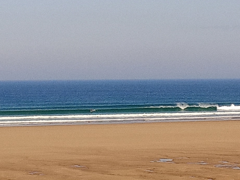Toujours des petites vagues off shore Toujours des petites vagues off shore