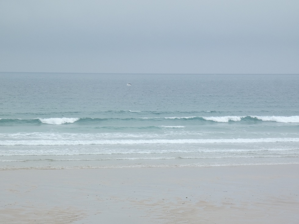 Petite houle et temps gris Petite houle et temps gris