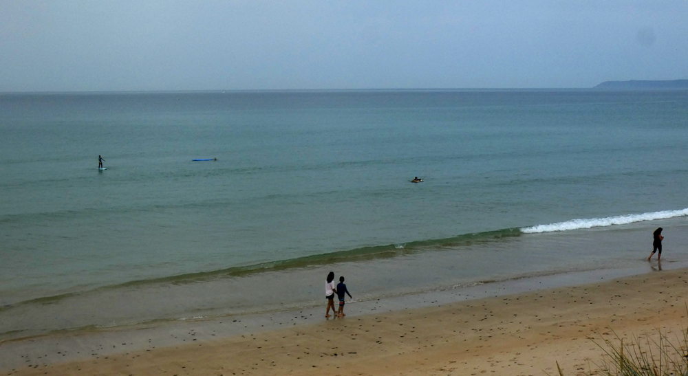 Petites vagues ! Petites vagues !
