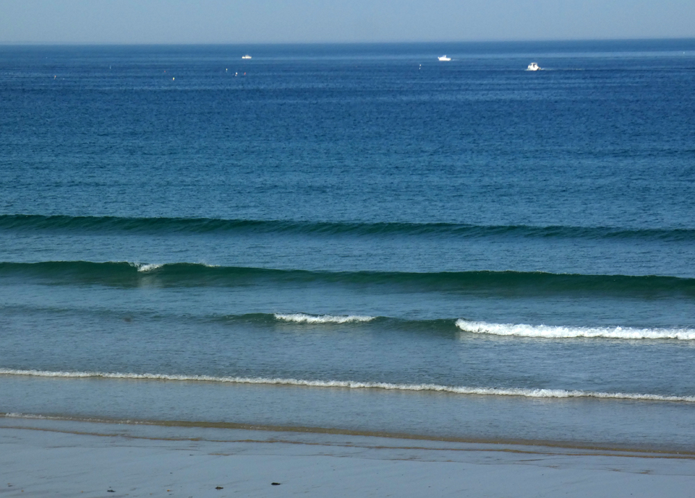 Petite houlette propre, surf and boules et club fermé cet après midi