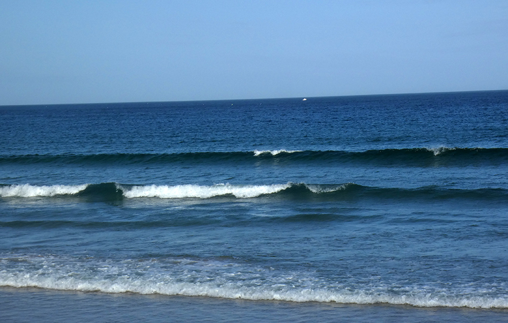 Petites vagues et vent de SUD Petites vagues et vent de SUD